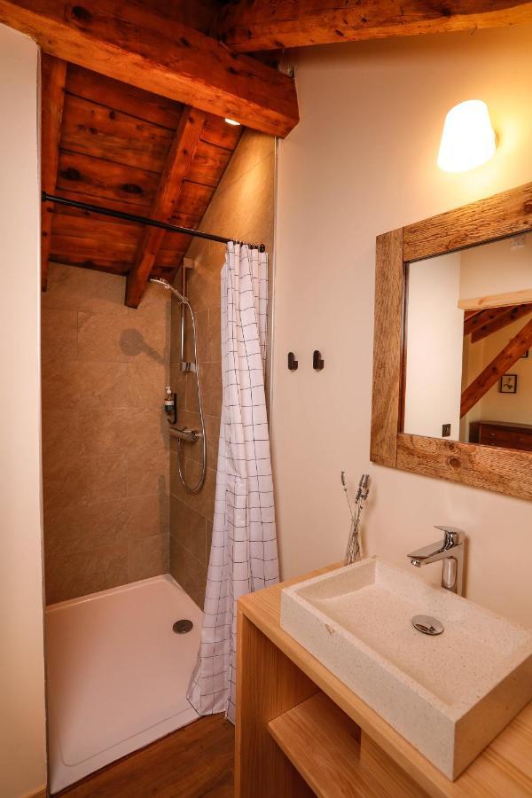 Domaine Agricole Cotze / Casa Rural Enveitg Exteriér fotografie